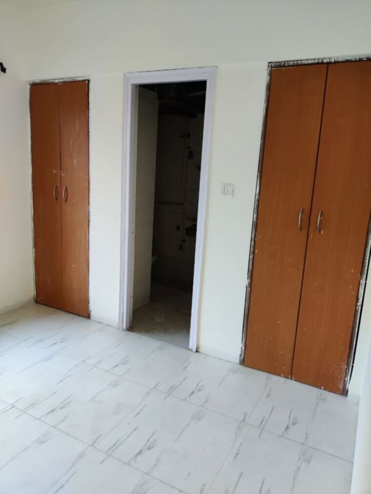 Room, garden-view-apartment 2 Bedroom 550 Sq.Ft. Apartment In Goregaon East Mumbai 10312802