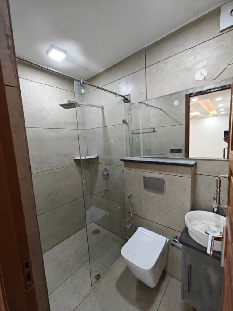 Kitchen, emaar-emerald-hills-phase-2 3 Bedroom 1750 Sq.Ft. Builder Floor In Sector 65 Gurgaon 10312807