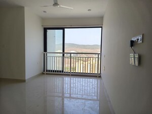 Room in 2 BHK Apartment at Kolte Patil Verve, Bangur Nagar – for Rent