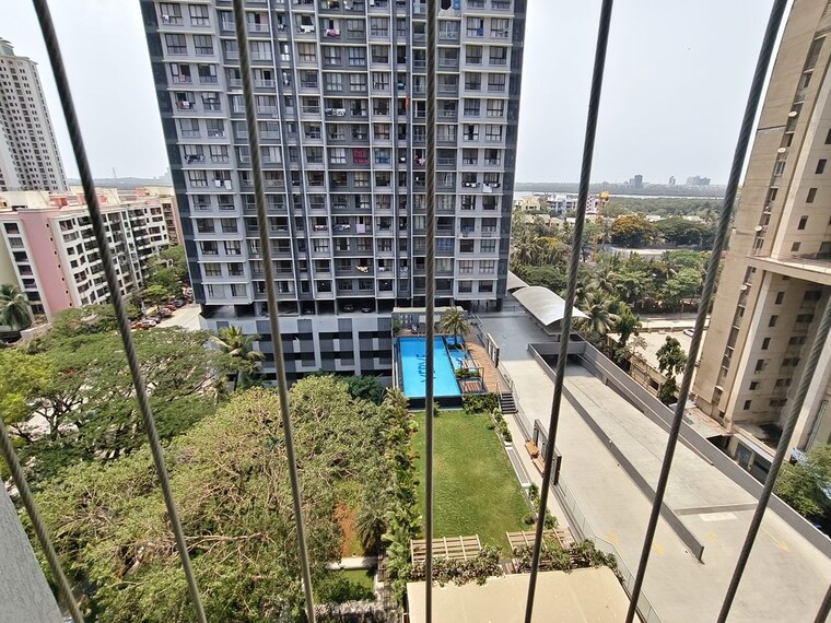 Balcony, kolte-patil-verve 2 Bedroom 720 Sq.Ft. Apartment In Bangur Nagar Mumbai 10312814