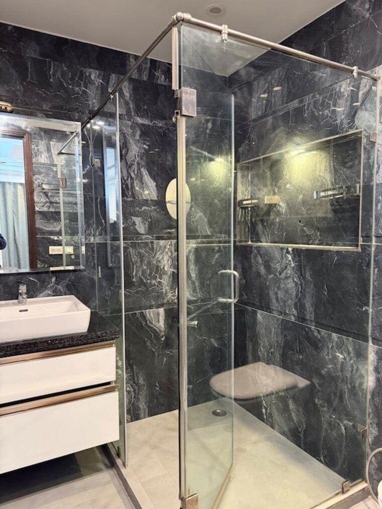 Balcony, emaar-mgf-the-palm-drive-studios 3 Bedroom 2200 Sq.Ft. Apartment In Sector 66 Gurgaon 10312836