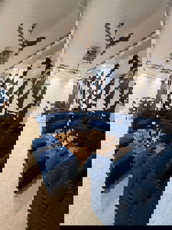 3 BHK + Servant Room 2200 Sq.Ft. Apartment in Emaar MGF The Palm Drive Studios