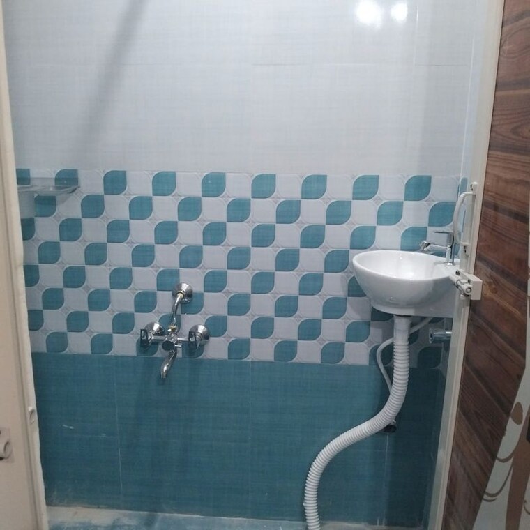 Bathroom, thanisandra 2 Bedroom 850 Sq.Ft. Independent House In Thanisandra Bangalore 10312837