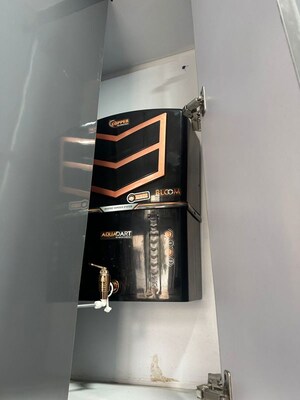 Furnished Amenities in 3 BHK Apartment at Brahmaputra Shopping Complex, Sector 29 – for Rent