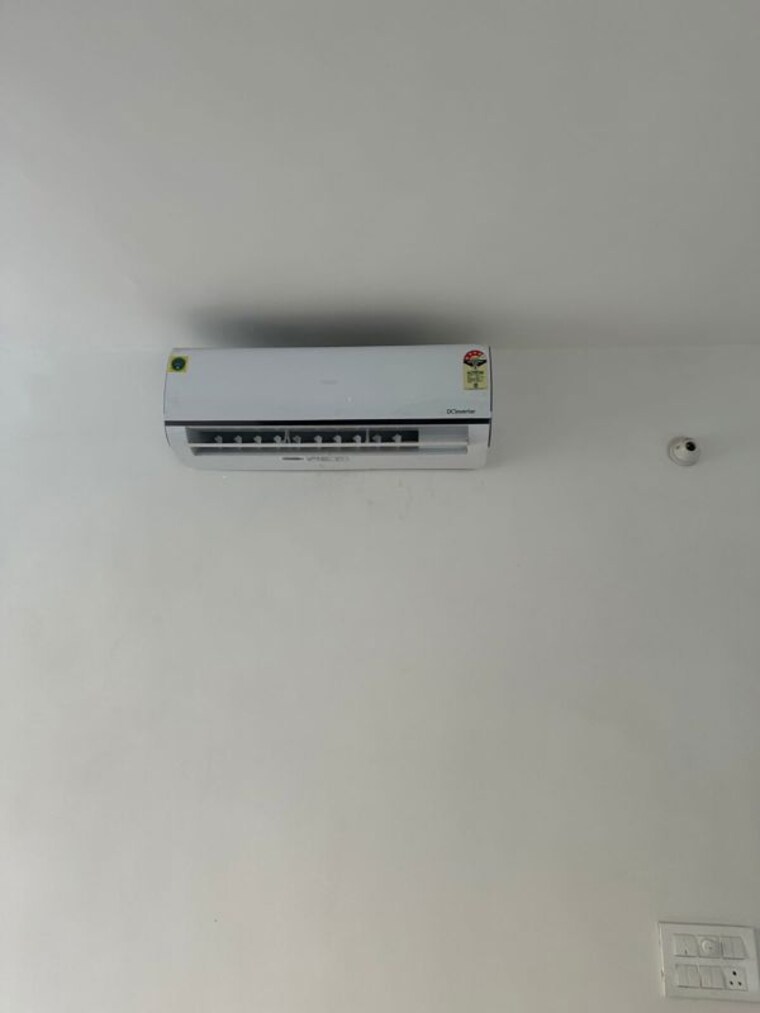 undefined, brahmaputra-shopping-complex 3 Bedroom 1850 Sq.Ft. Apartment In Sector 29 Noida 10312863
