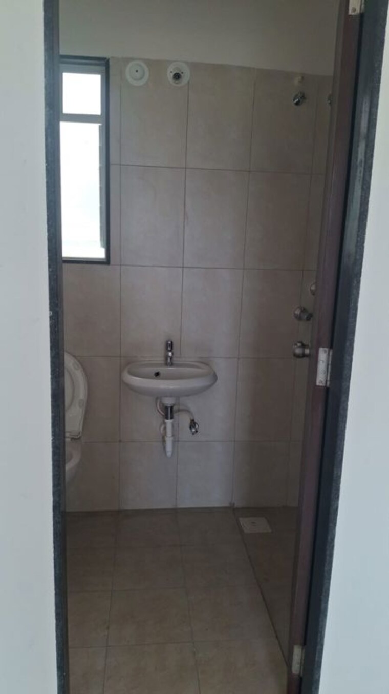 Bathroom, balewadi 2 Bedroom 850 Sq.Ft. Apartment In Balewadi Pune 10312900