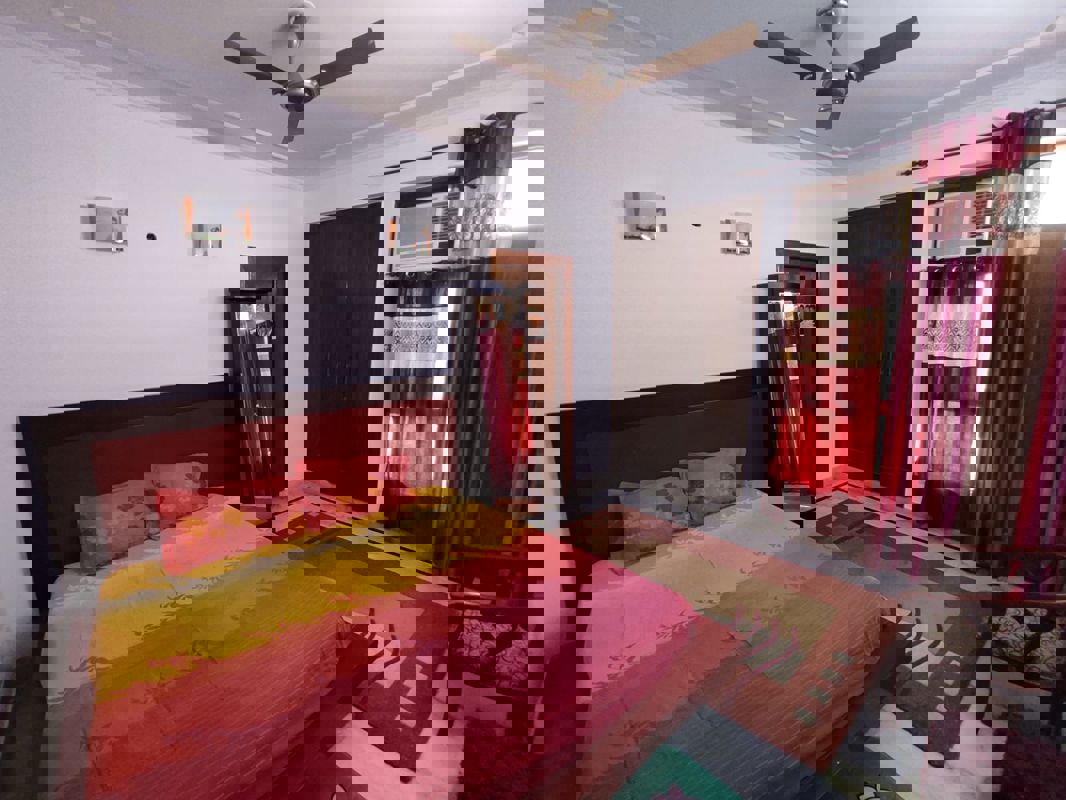 4 BHK 2400 Sq.Ft. Apartment in Apex Apartments