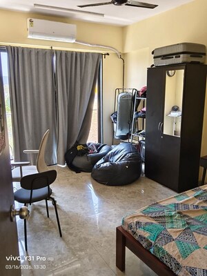 Bedroom in 2 BHK Apartment at Yash Signature, Chembur – for Sale