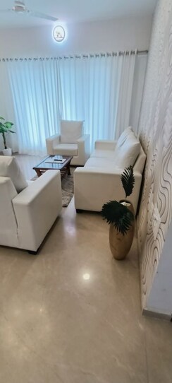 3 BHK Apartment For Rent in Gardenia Apartment Santacruz