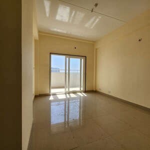 Room in 3 BHK Apartment at Sector 12 Dwarka – for Sale