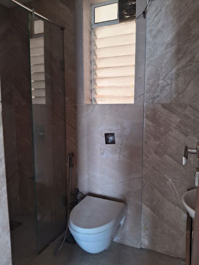 Bathroom, dosti-ambrosia 3 Bedroom 1735 Sq.Ft. Apartment In Wadala East Mumbai 8625681