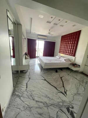 Bedroom in 3 BHK Apartment at Swastik Solitaire, Chembur – for Rent