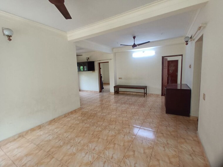 Room, panampally nagar Commercial Office Space 1500 Sq.Ft. In Panampally Nagar Kochi 10312968