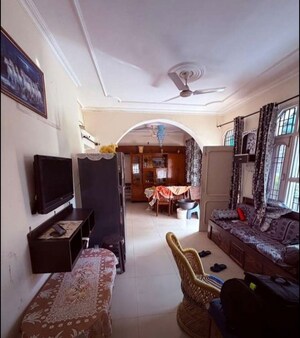 2 BHK Independent House For Rent in Sector 49