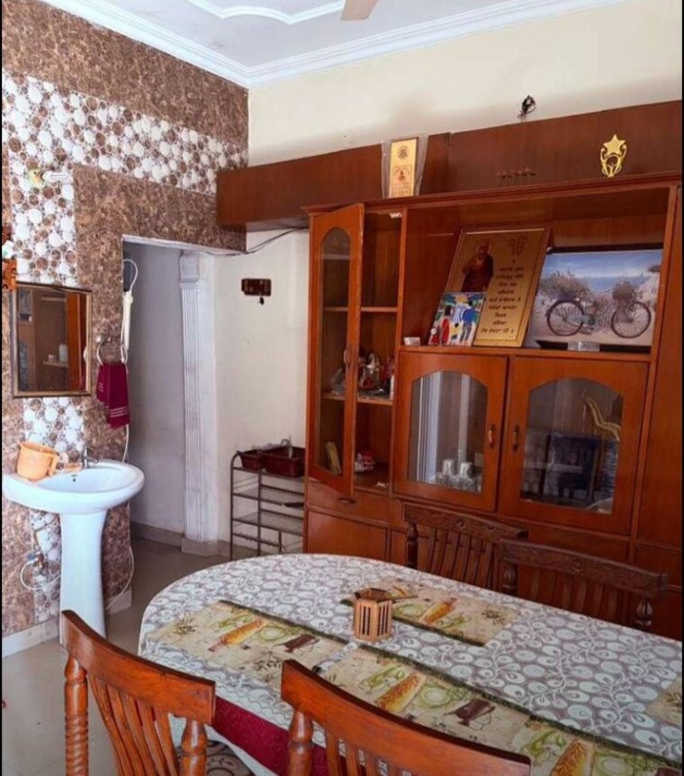 Living Room, sector 49 2 Bedroom 1500 Sq.Ft. Independent House In Sector 49 Chandigarh 10312982