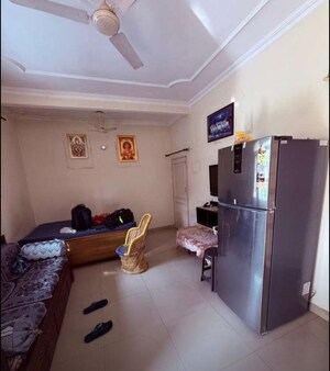 Living Room in 2 BHK Independent House at Sector 49 – for Rent