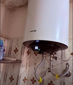 Team Area in 2 BHK Independent House at Sector 49 – for Rent