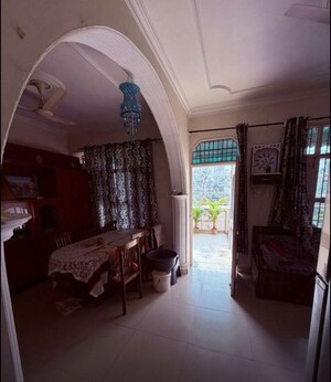 Living Room in 2 BHK Independent House at Sector 49 – for Rent