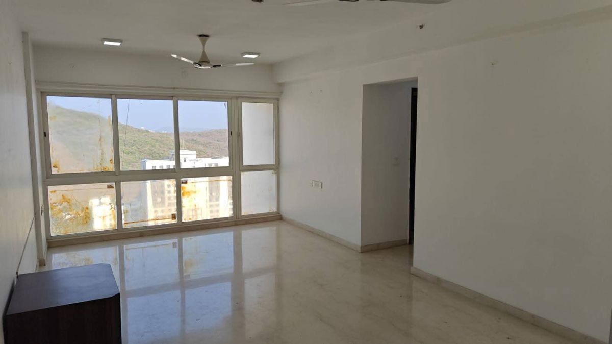 2 BHK Apartment For Rent in Omkar Ananta