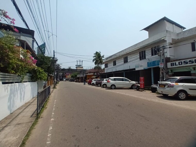 Exterior View, elamkulam Commercial Showroom 1000 Sq.Ft. In Elamkulam Kochi 10313013