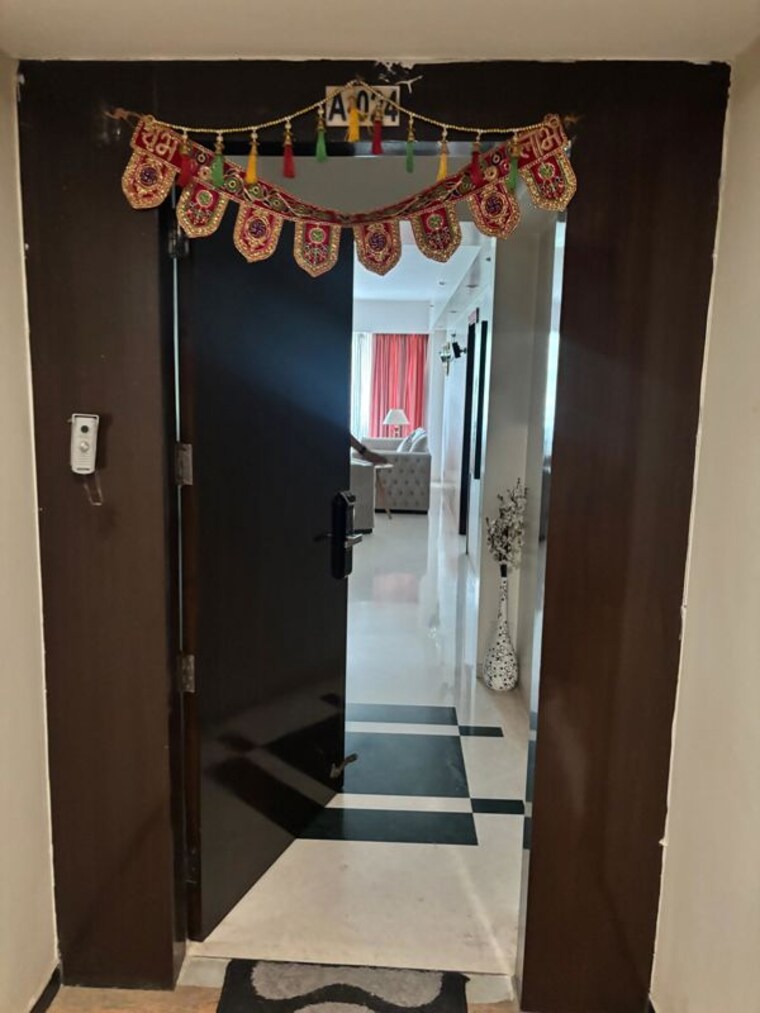 Bathroom, dlf-the-icon 3.5 Bedroom 2810 Sq.Ft. Apartment In Dlf Phase V Gurgaon 10313037