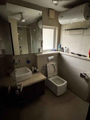 Team Area in 3.5 BHK Apartment at DLF The Icon, Dlf Phase V – for Sale