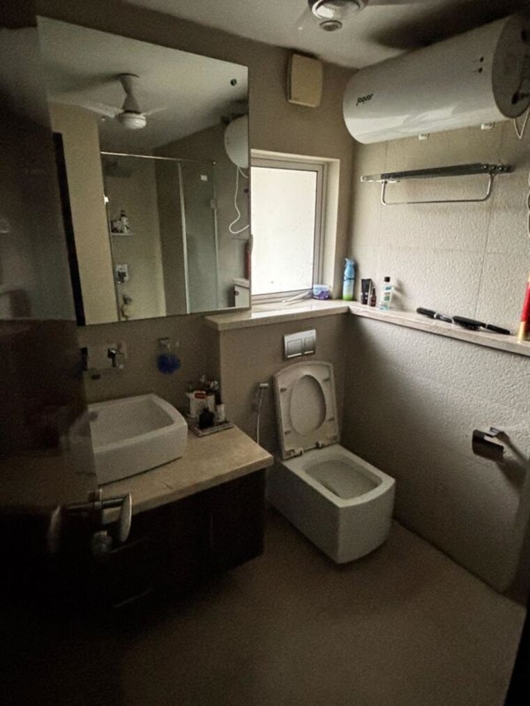 Team Area, dlf-the-icon 3.5 Bedroom 2810 Sq.Ft. Apartment In Dlf Phase V Gurgaon 10313037