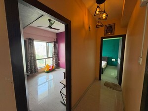 Room in 2 BHK Apartment at Purti Aqua, Rajarhat – for Rent