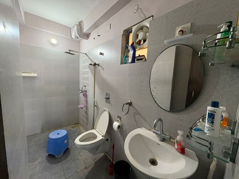 Bathroom, purti-aqua 2 Bedroom 995 Sq.Ft. Apartment In Rajarhat Kolkata 10313083