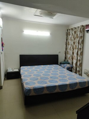 1 RK Independent House For Rent in Sector 26