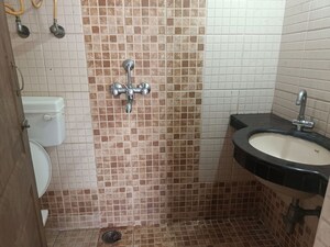 Bathroom in 2 BHK Apartment at Miracle Heights, Kopar Khairane – for Sale