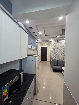 Team Area in 2 BHK Builder Floor at Qutub Plaza, Sector 26 – for Rent