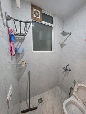 Bathroom in 2 BHK Builder Floor at Qutub Plaza, Sector 26 – for Rent