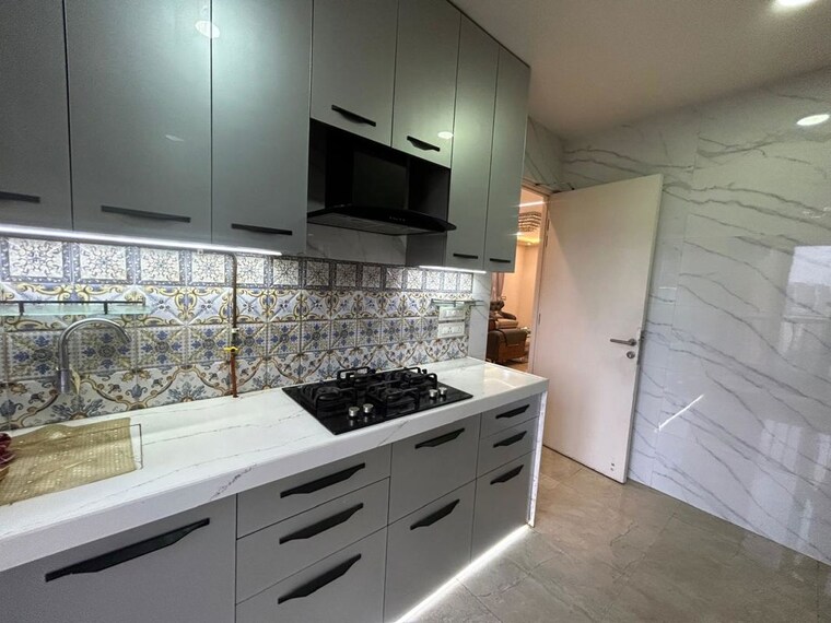 Kitchen, clover-everest-world-chs-ltd 3 Bedroom 920 Sq.Ft. Apartment In Kolshet Road Thane 10313127