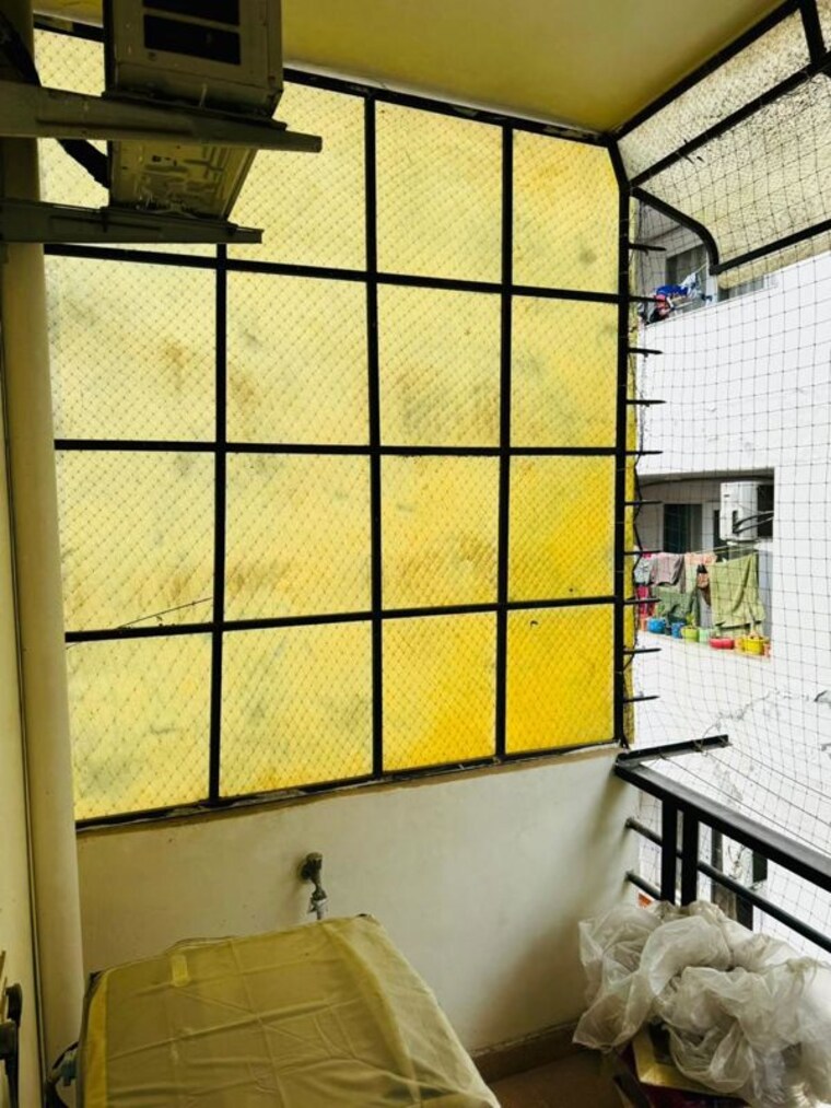 Balcony, sushant lok i 3 Bedroom 215 Sq.Yd. Builder Floor In Sushant Lok I Gurgaon 10313096