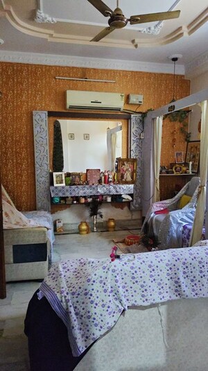 Living Room in 2 BHK Builder Floor at Kavi Nagar – for Sale