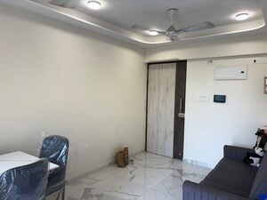 Room in 1 BHK Apartment at Vikhroli East – for Sale