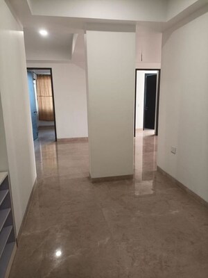 Room in 4 BHK Apartment at Emaar Orange Castle, Gomti Nagar – for Rent