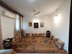 3.5 BHK Builder Floor For Rent in Chittaranjan Park