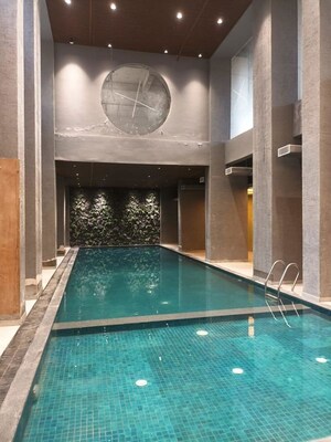 Furnished Amenities in 4 BHK Apartment at Emaar Orange Castle, Gomti Nagar – for Rent