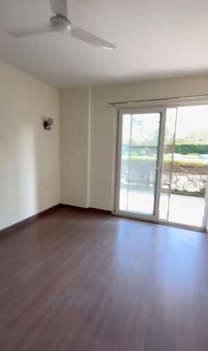 Room in 4 BHK Apartment at Conscient Heritage One, Sector 62 – for Rent