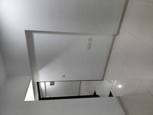 Furnished Amenities in 1 BHK Apartment at UK Iridium, Kandivali East – for Rent