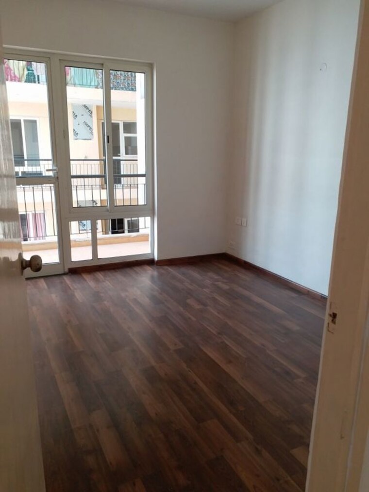 Room, smart-world-orchard 2.5 Bedroom 1200 Sq.Ft. Builder Floor In Sector 61 Gurgaon 10313258