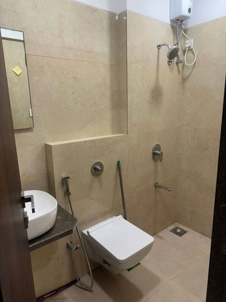Bathroom, andheri west 2 Bedroom 800 Sq.Ft. Apartment In Andheri West Mumbai 10313268