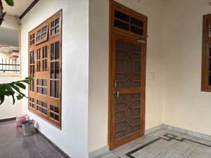 Room in 2 BHK Independent House at Chinhat – for Rent