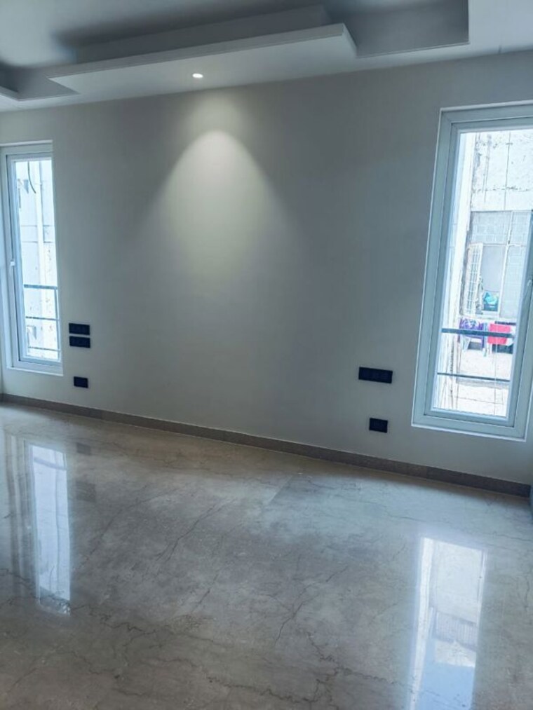 Room, green park extension 4 Bedroom 300 Sq.Yd. Builder Floor In Green Park Extension Delhi 10313301