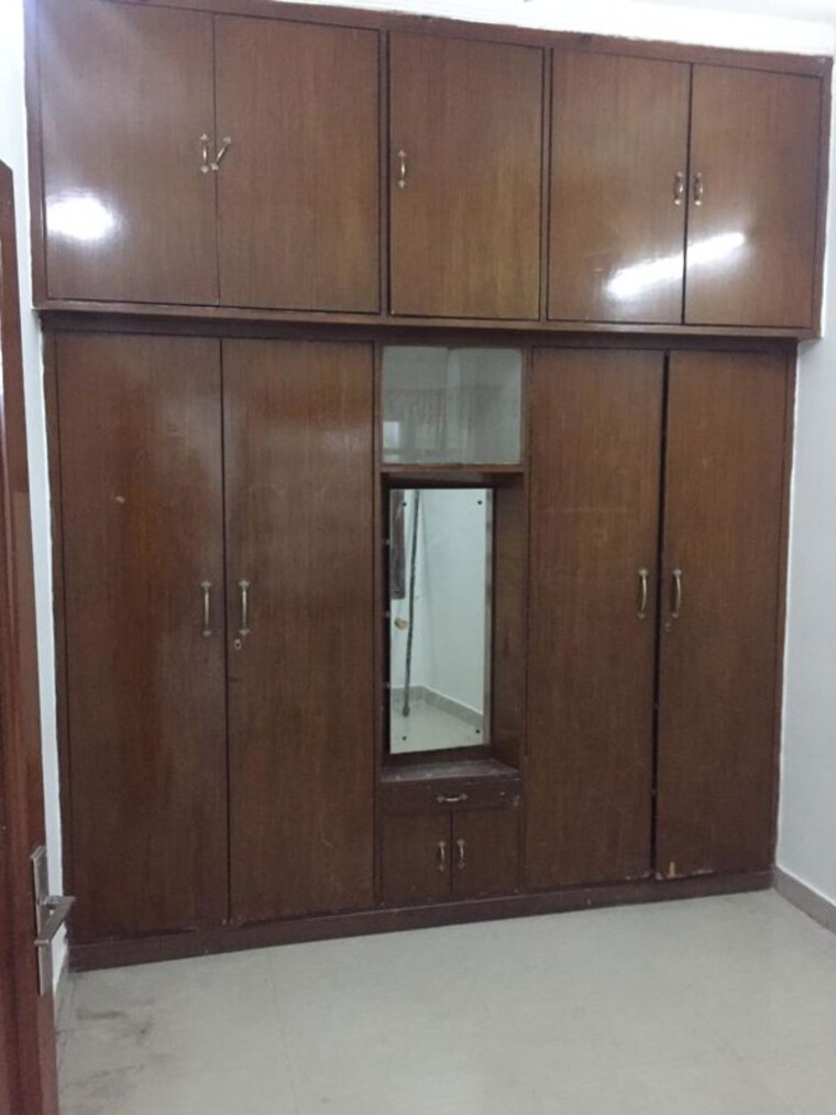 Room, green park extension 4 Bedroom 300 Sq.Yd. Builder Floor In Green Park Extension Delhi 10313301