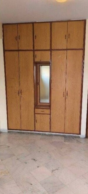 Room in 3 BHK Apartment at Rohtas Pashupati Apartments, Butler Colony – for Rent