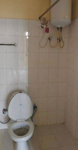Bathroom in 3 BHK Apartment at Rohtas Pashupati Apartments, Butler Colony – for Rent