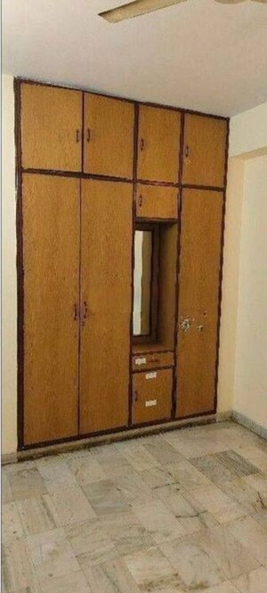 Room in 3 BHK Apartment at Rohtas Pashupati Apartments, Butler Colony – for Rent